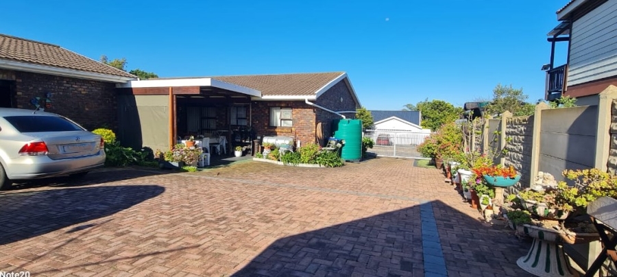 3 Bedroom Property for Sale in Noorsekloof Eastern Cape